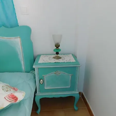 Yacht Front Studio-back Yard - No 6 Apartment *