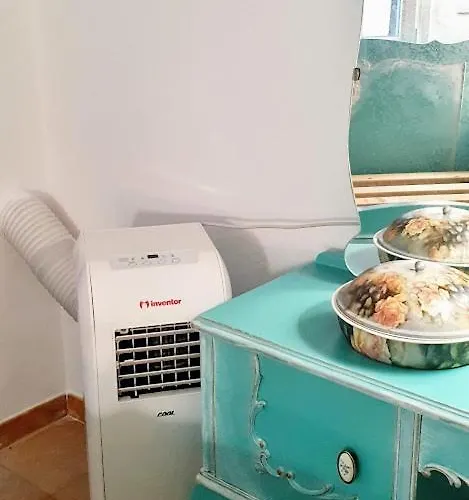 Yacht Front Studio-back Yard - No 6 Apartment *