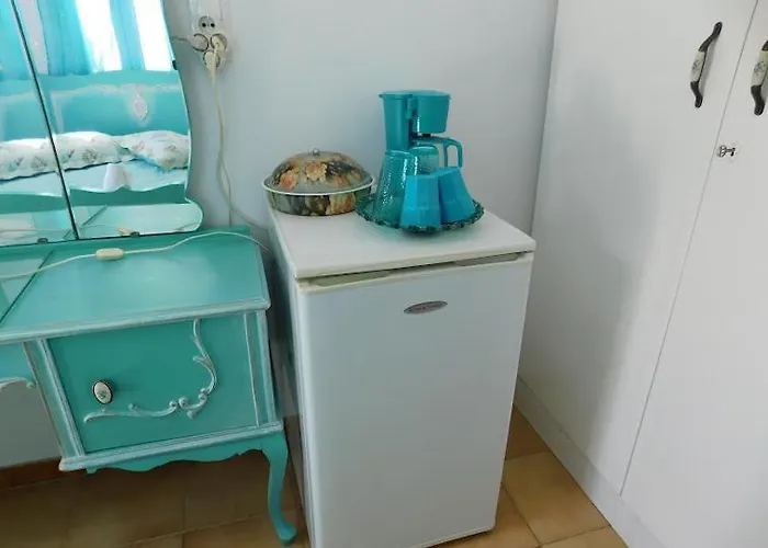 Apartment Yacht Front Studio-back Yard - No 6 Chora