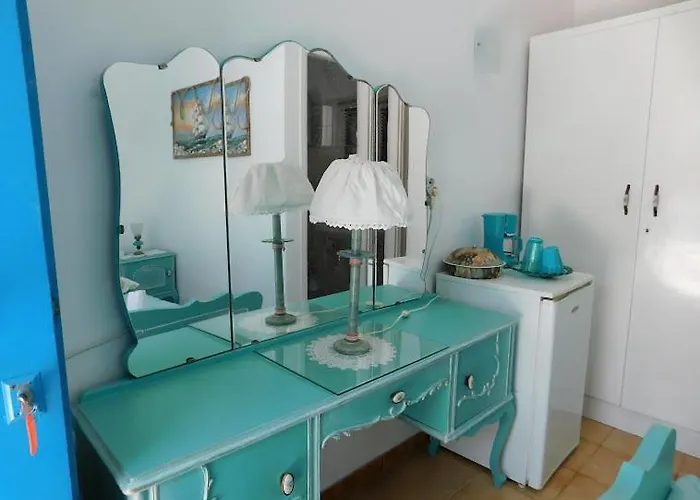 Apartment Yacht Front Studio-back Yard - No 6